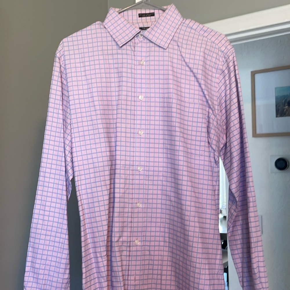 Neiman Marcus Button Down Trim Fit